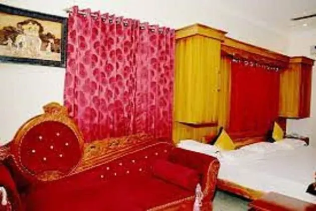 Deluxe Üç Kişilik Oda