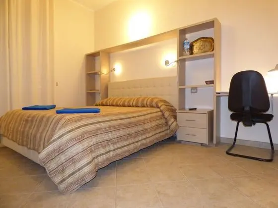 Tek Büyük Yataklı Oda, 1 Büyük (Queen) Boy Yatak, Sigara İçilmez