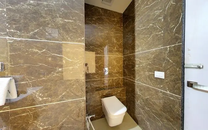 Luxury Oda, Balkon