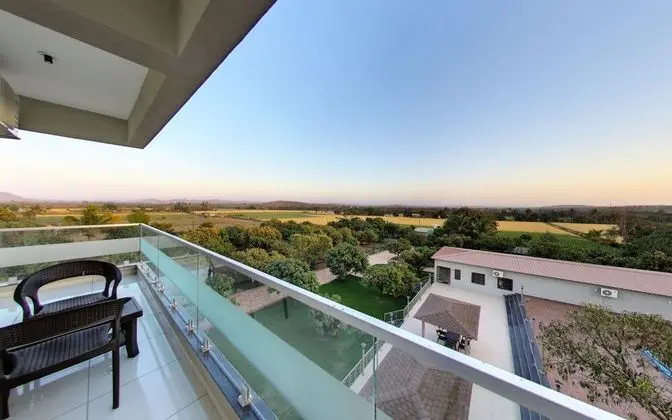 Royal Oda, Balkon