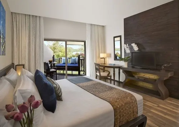 Deluxe Sea View Room