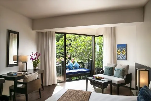 Deluxe Sea View Room