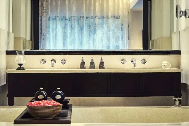 Garden View Suites