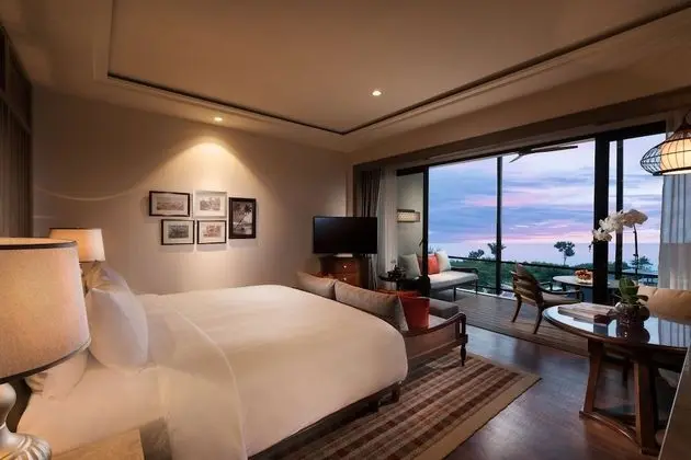 Deluxe Sea View Room
