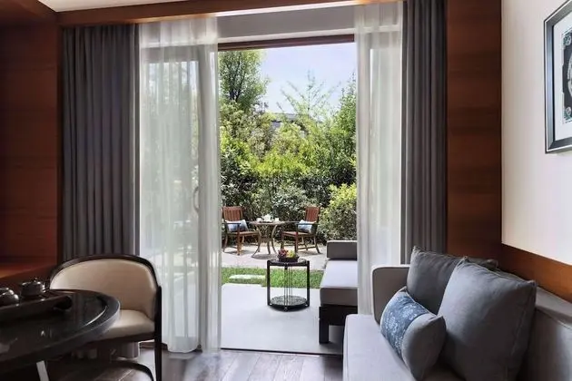 Deluxe Tek Büyük Yataklı Oda, Park Manzaralı