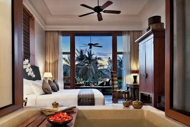Junior Lagoon View Suite