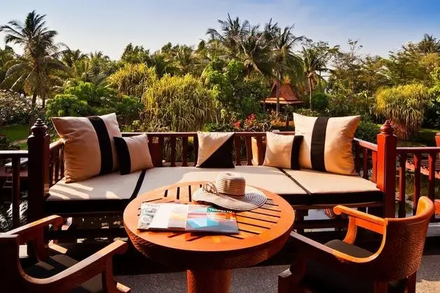 Junior Lagoon View Suite