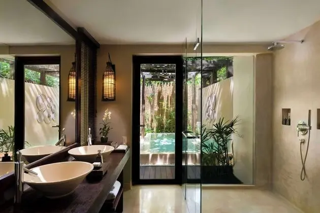 Garden Pool Suite