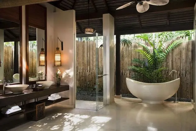 Ocean Pool Villa