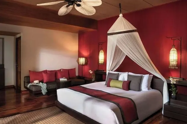 Pool Suite