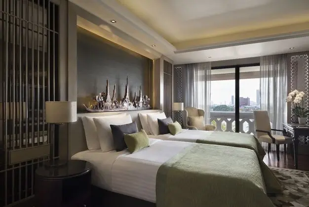 Deluxe River View Room