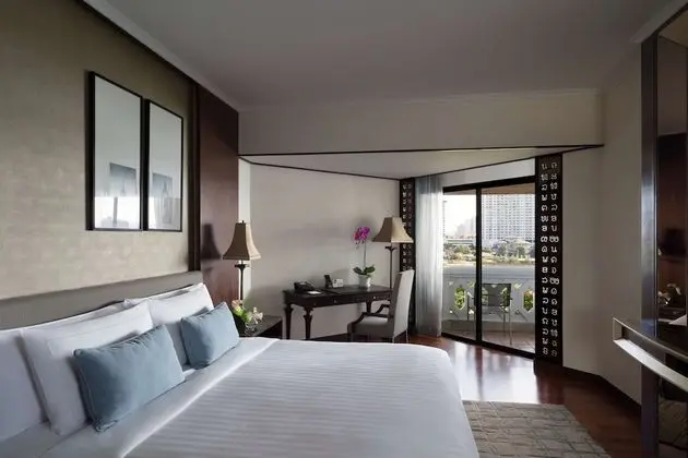 Deluxe River View Room