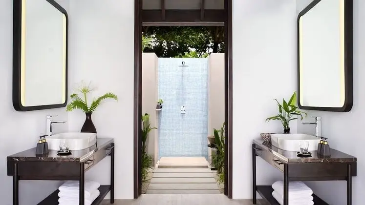Ocean Pool Villa