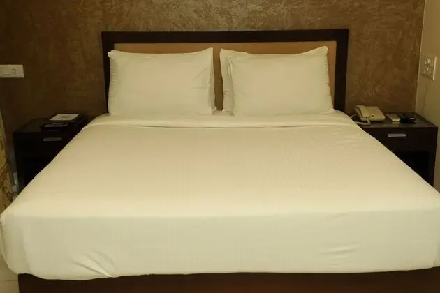 Premium Tek Büyük Yataklı Oda
