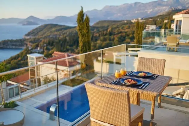 Signature Villa