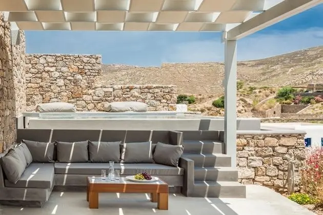 Grand Villa