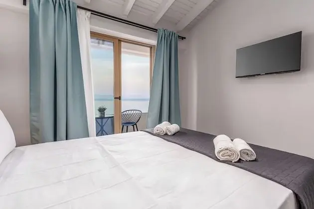 Suite, Private Plunge Pool, Sea View