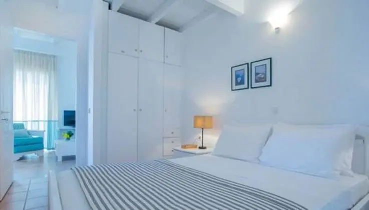 Deluxe 2 Bedroom Residence with Sea View