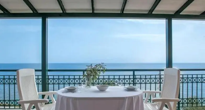 Deluxe 2 Bedroom Residence with Sea View