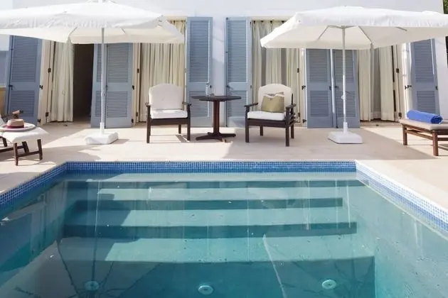 https://i.travelapi.com/lodging/1000000/90000/82300/82232/88028c0c_z.jpg