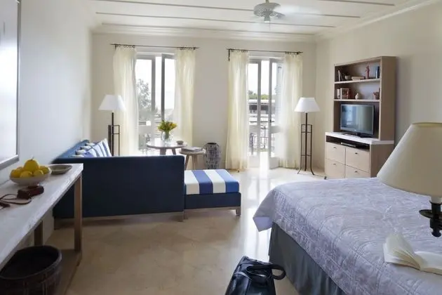 Stüdyo, Deniz Manzaralı, Bahçeli