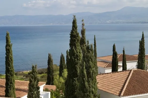 Stüdyo, Deniz Manzaralı, Bahçeli