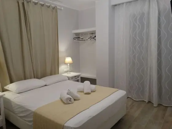 Stüdyo, Bahçe Manzaralı