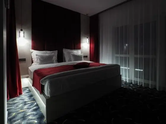 Deluxe Tek Büyük Yataklı Oda