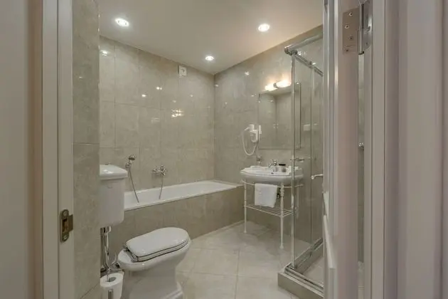 Deluxe Tek Büyük Yataklı Oda, 1 Çift Kişilik Yatak, Nehir Manzaralı