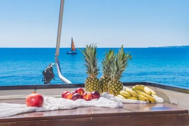 Deluxe Tek Büyük Yataklı Oda, Deniz Manzaralı