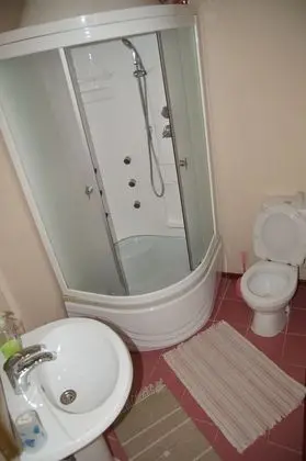 Luxury Dört Kişilik Oda, Havuz Manzaralı