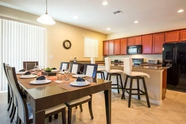 Ev, Birden Çok Yatak (Anastasia's Crystal Cove Vacation Hom)