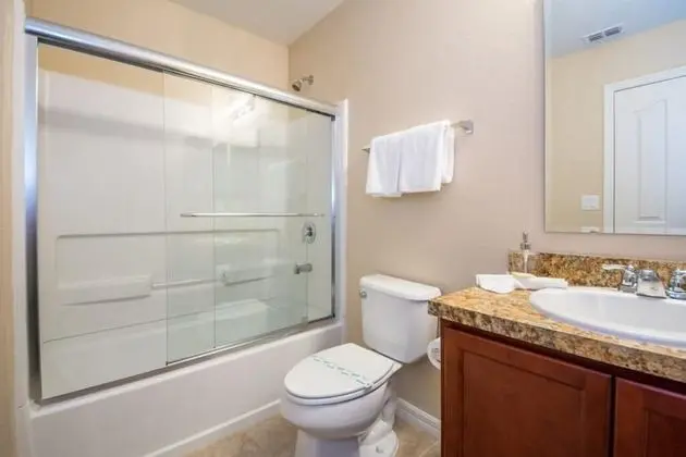 Ev, Birden Çok Yatak (Anastasia's Crystal Cove Vacation Hom)