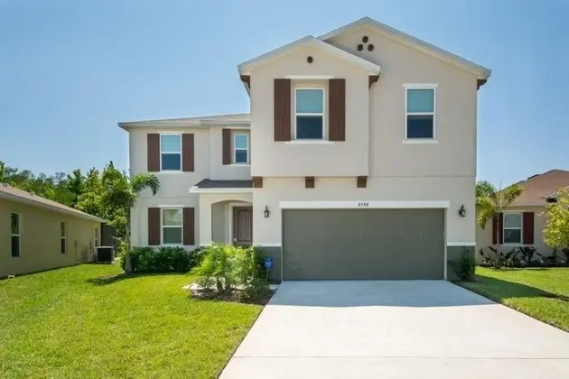Ev, Birden Çok Yatak (Anastasia's Crystal Cove Vacation Hom)