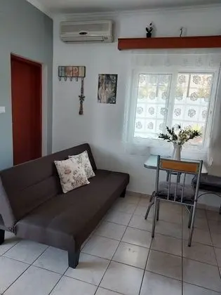 Deluxe Ev, 1 Büyük (Queen) Boy Yatak ve Çekyat, Bahçeli