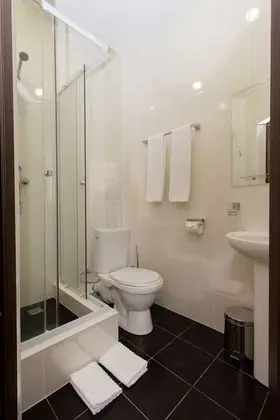 Tek Büyük veya İki Ayrı Yataklı Oda