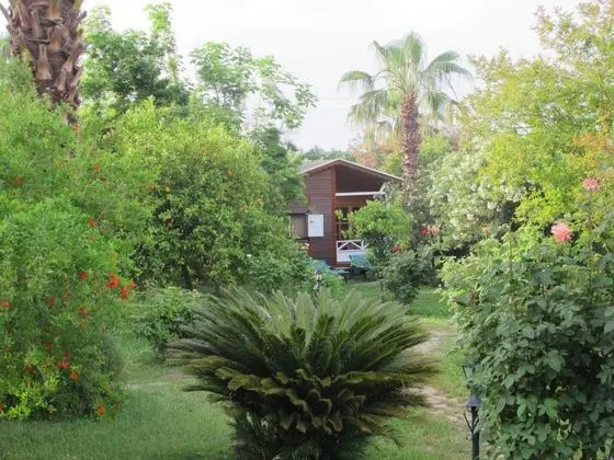 Bungalow, Bahçe Manzaralı
