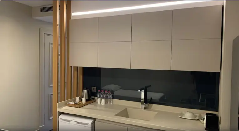 Suit Oda İki Kişilik, Şehir Manzaralı, Fransız Balkonlu