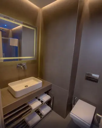 Suit Oda İki Kişilik, Şehir Manzaralı, Fransız Balkonlu