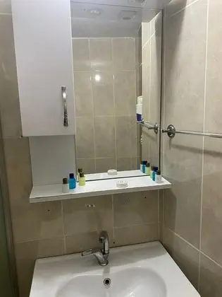 Ekonomik Penceresiz Oda
