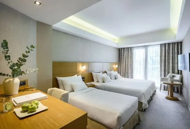 Deluxe Üç Kişilik Oda