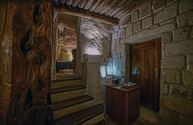 Cave Suite