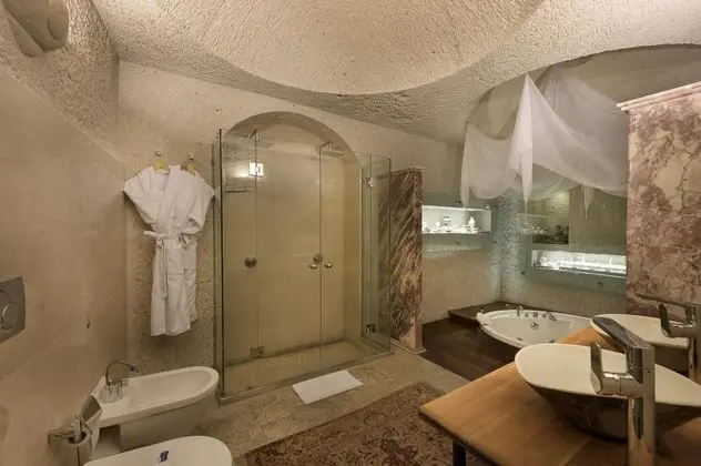 Presidential Suite, , Şömineli ve Jakuzili