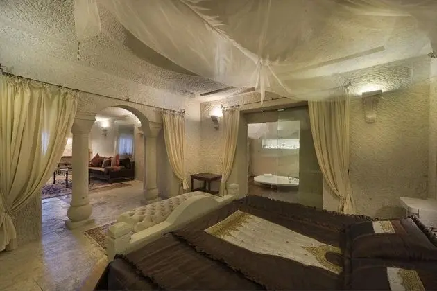 Presidential Suite, , Şömineli ve Jakuzili