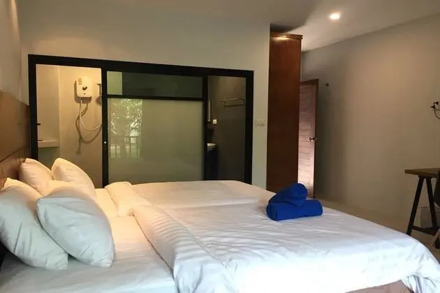 Deluxe Room with Balcony