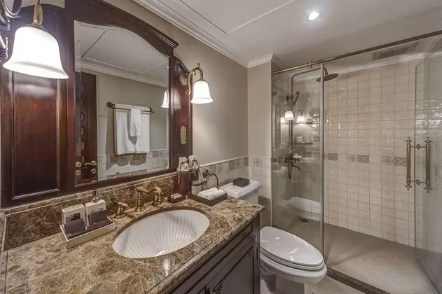 Deluxe Tek Büyük Yataklı Oda (Bagan - Mandalay)
