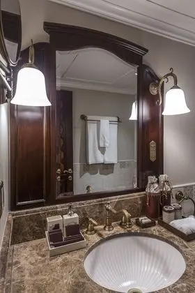 Deluxe Tek Kişilik Oda (Mandalay - Bagan)