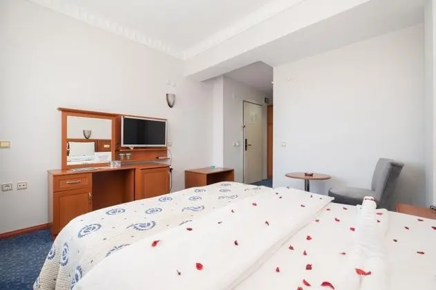 Suite, Şehir veya Dağ Manzaralı, Jakuzili