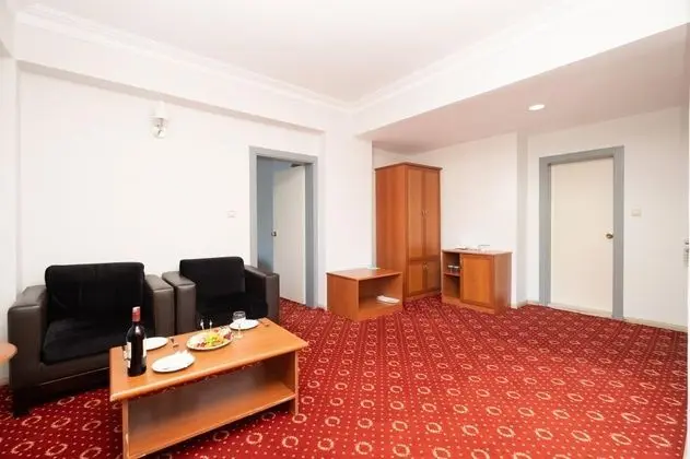 Suite, Şehir veya Dağ Manzaralı, Jakuzili