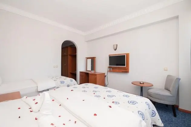 Superior Oda, Şehir veya Dağ Manzaralı